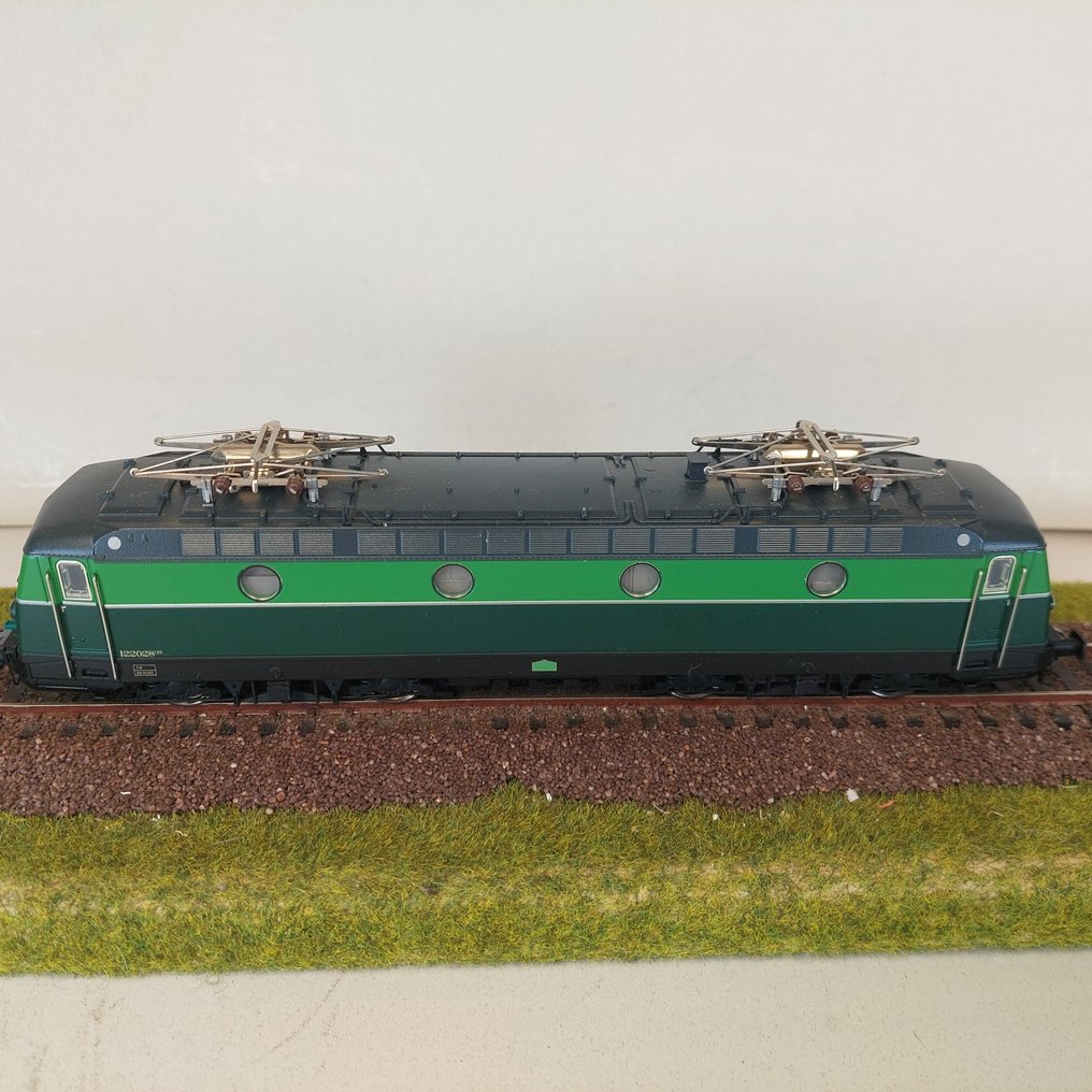 Märklin H0 - 37231 - 電氣火車 (1) - 系列122 - 数字 - SCB, NMBS #4.3