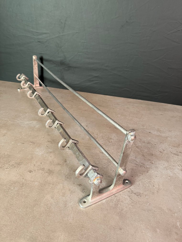 Fabryka Wyrobów Metalowych w Stojadłach - 衣帽架 - PRL - 鋁 - 工业衣架 #1.0