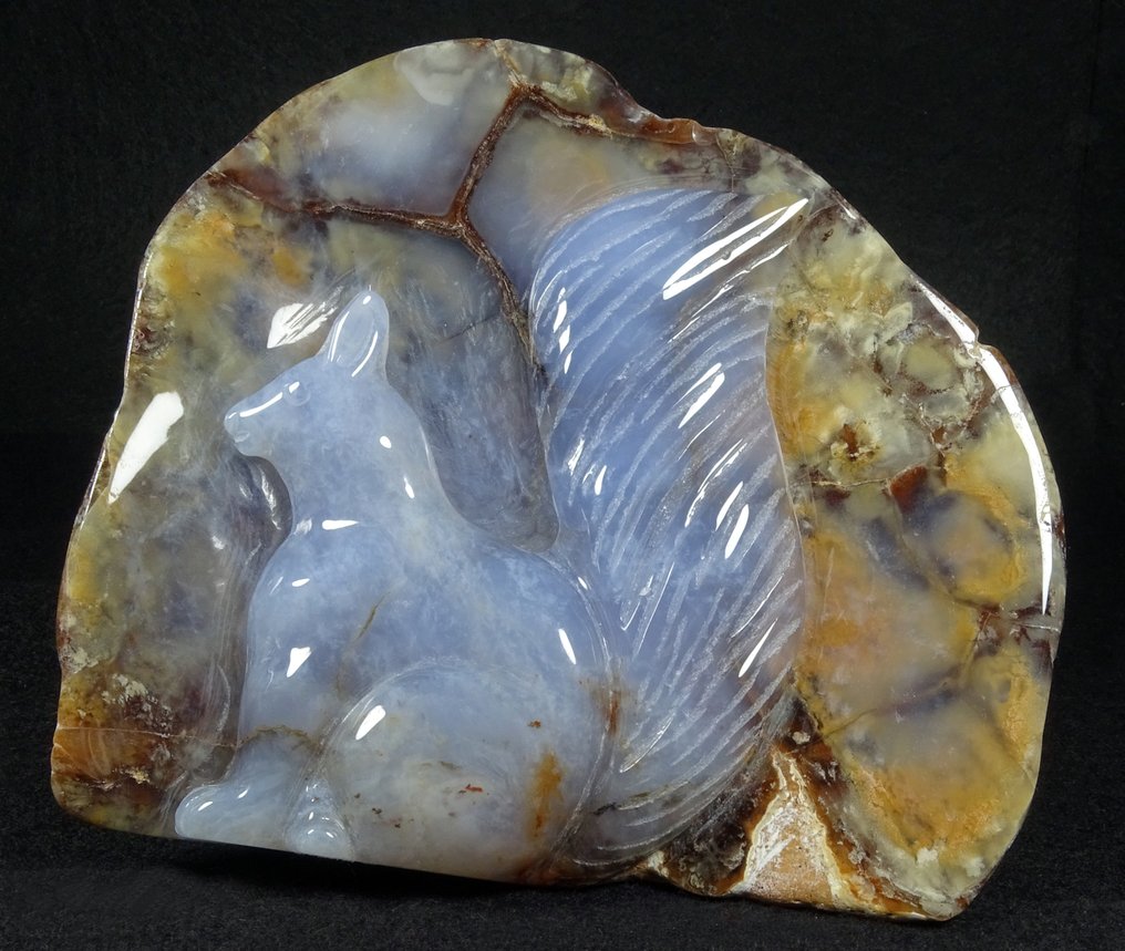 Scoiattolo di calcedonio blu --- Polished Sculpture - Altezza: 14.9 cm - Larghezza: 13 cm- 550 g #3.2