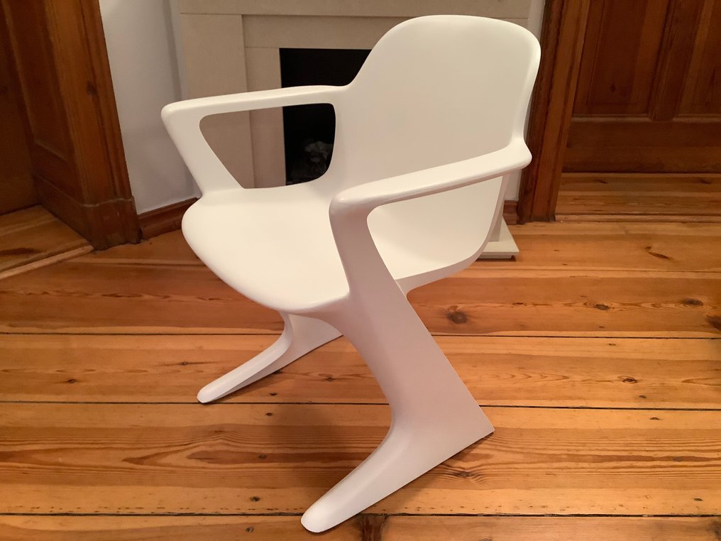 Horn Collektion - Ernst Moeckl - Stol - Zigzag-stol - Polyurethan - Känguru stol #1.0