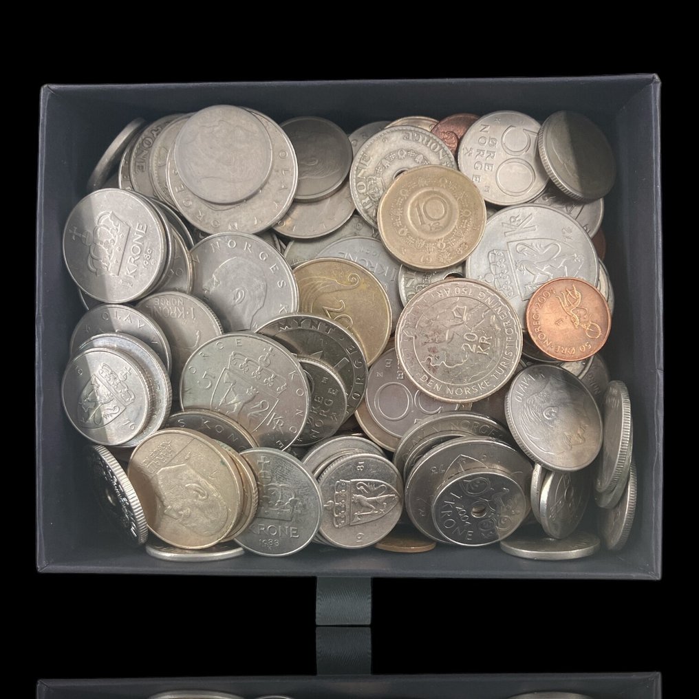 Sverige. Lote de 166 Moedas da Suécia, Várias datas, Vários Metais Várias Datas  (Utan reservationspris) #1.0