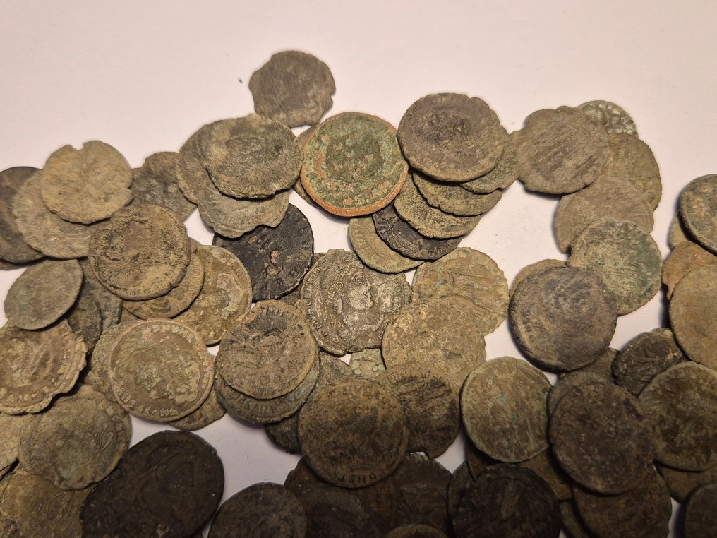 Roman Empire Lot of 120 Æ coins  (No reserve price) #3.2