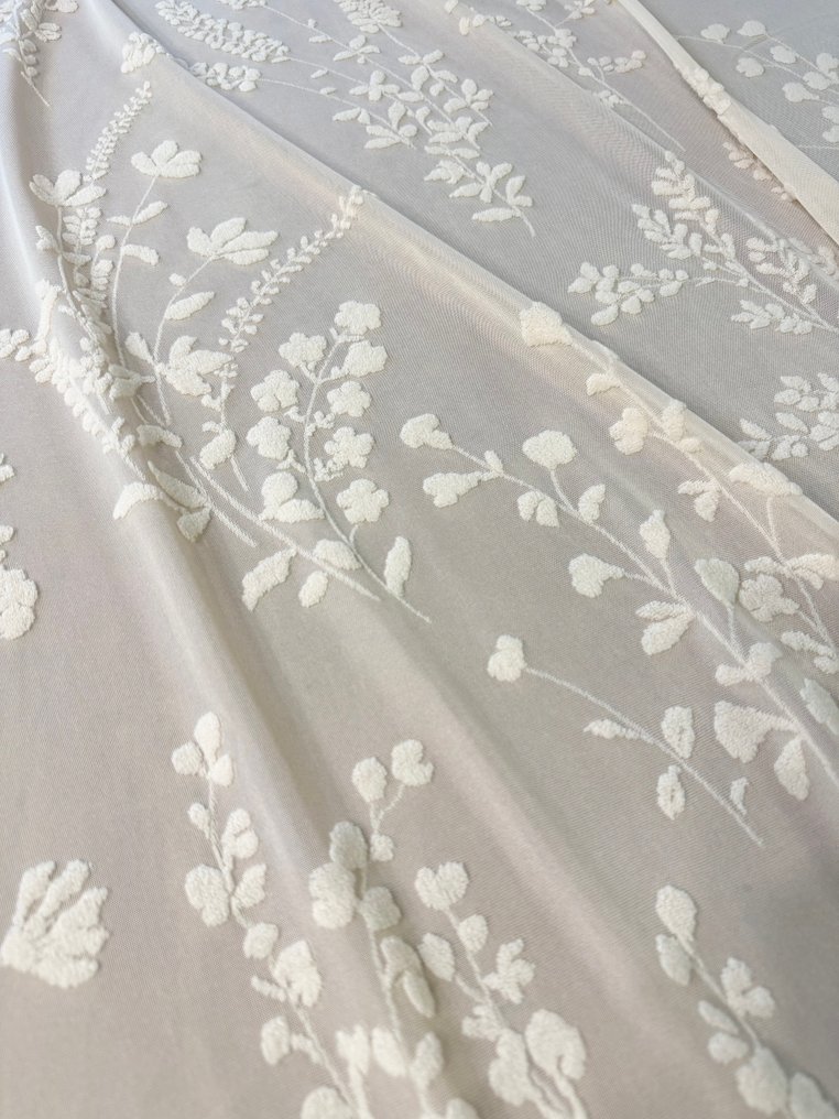 珍贵的窗帘面料，浮雕刺绣花卉藤蔓图案 - 窗帘面料  - 2.85 m - 1.38 m #3.2