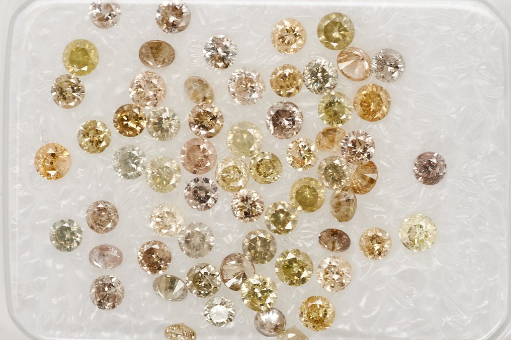 Fără preț de rezervă - 62 pcs Diamant  (Natural)  - 1.04 ct - Rotund - I1, I2, I3 - GRA (Laboratorul de analiză a pietrelor prețioase din Anvers) #1.0