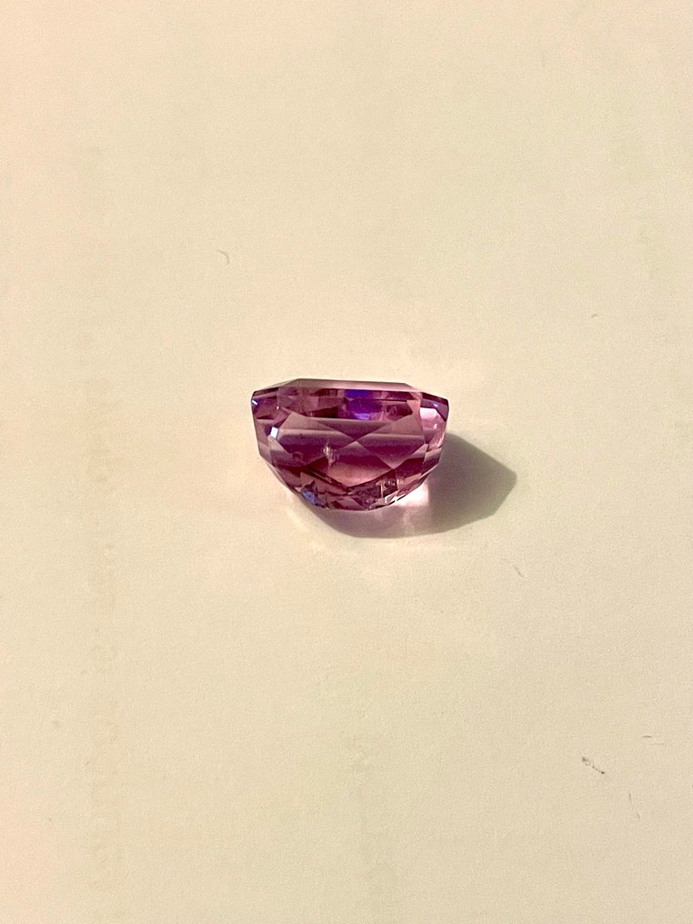 没有保留价 - 1 pcs  粉色, 紫罗兰色 紫锂辉石  - 10.24 ct - 莲花宝石实验室 #1.0
