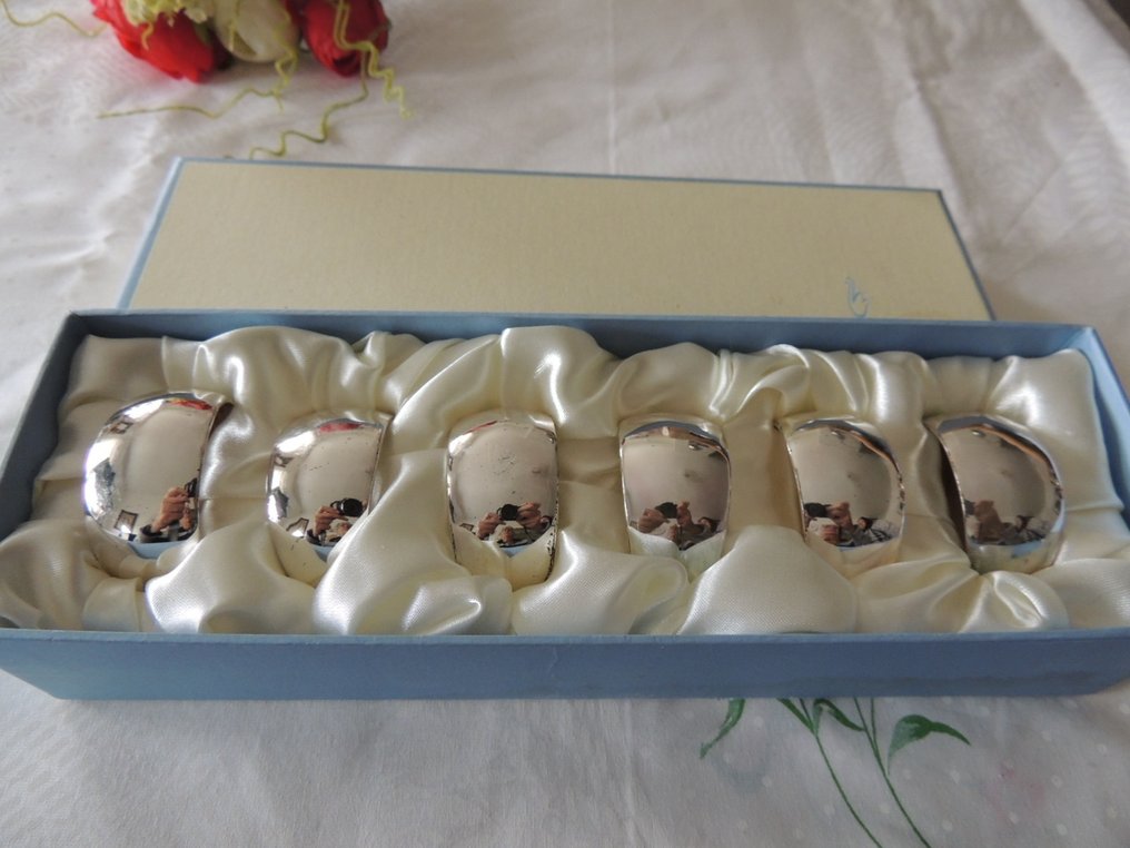 餐巾环  - “纽布里奇”精美银镀餐巾环套装，共6个，装在一个漂亮的盒子里 #3.2