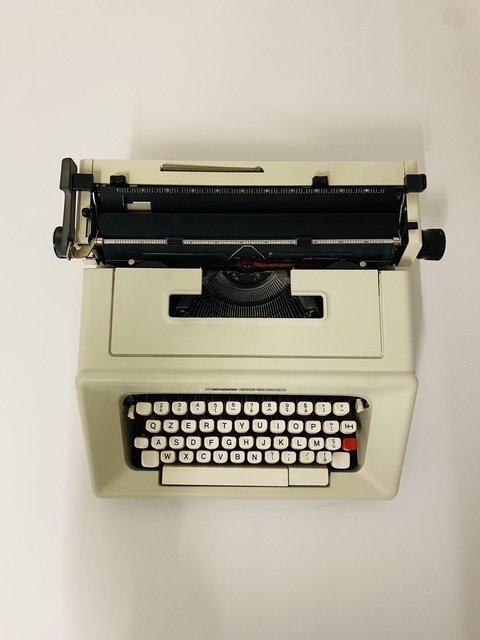 Ettore Sottsass - Olivetti, Studio 45 - Typewriter - 1960-1970 #4.3