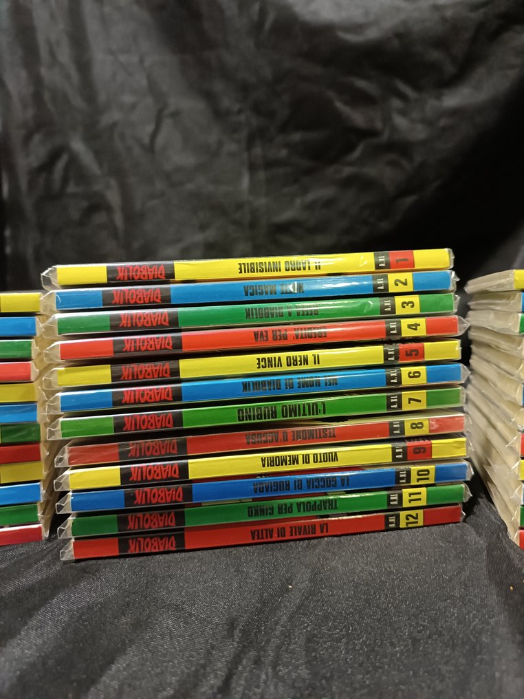 Diabolik - lotto 4 annate complete Diabolik LX-XL-LVI-LVII - 48 colecție de benzi desenate #2.1