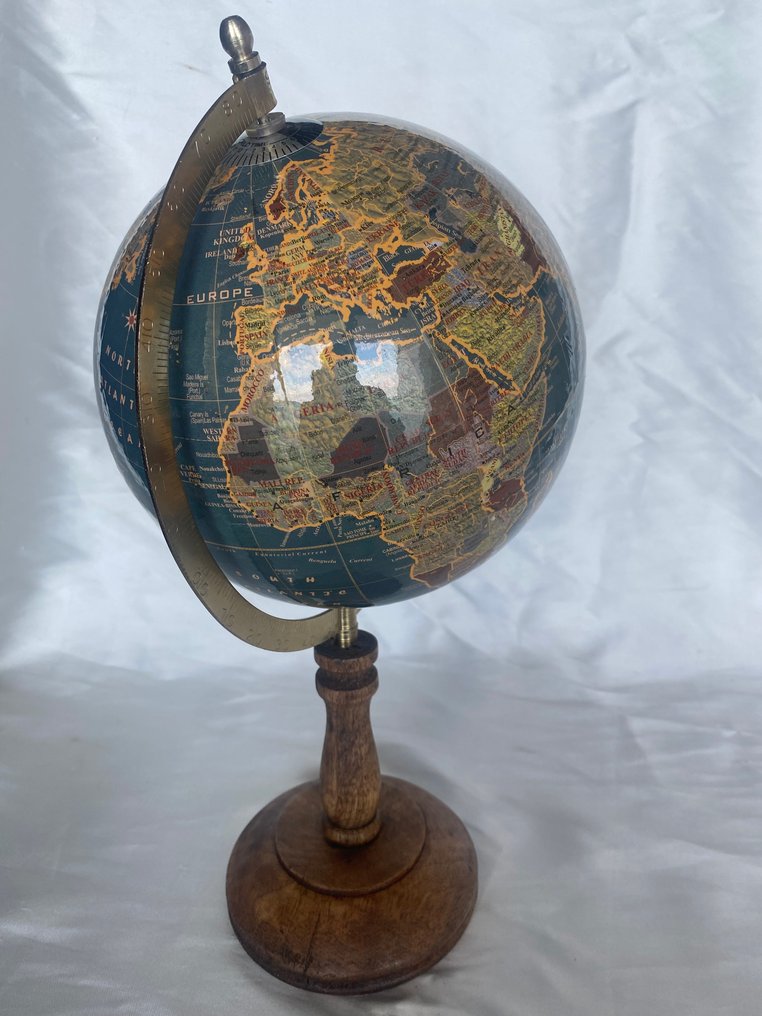 Globe - Vintage - 1970-1980 #3.2