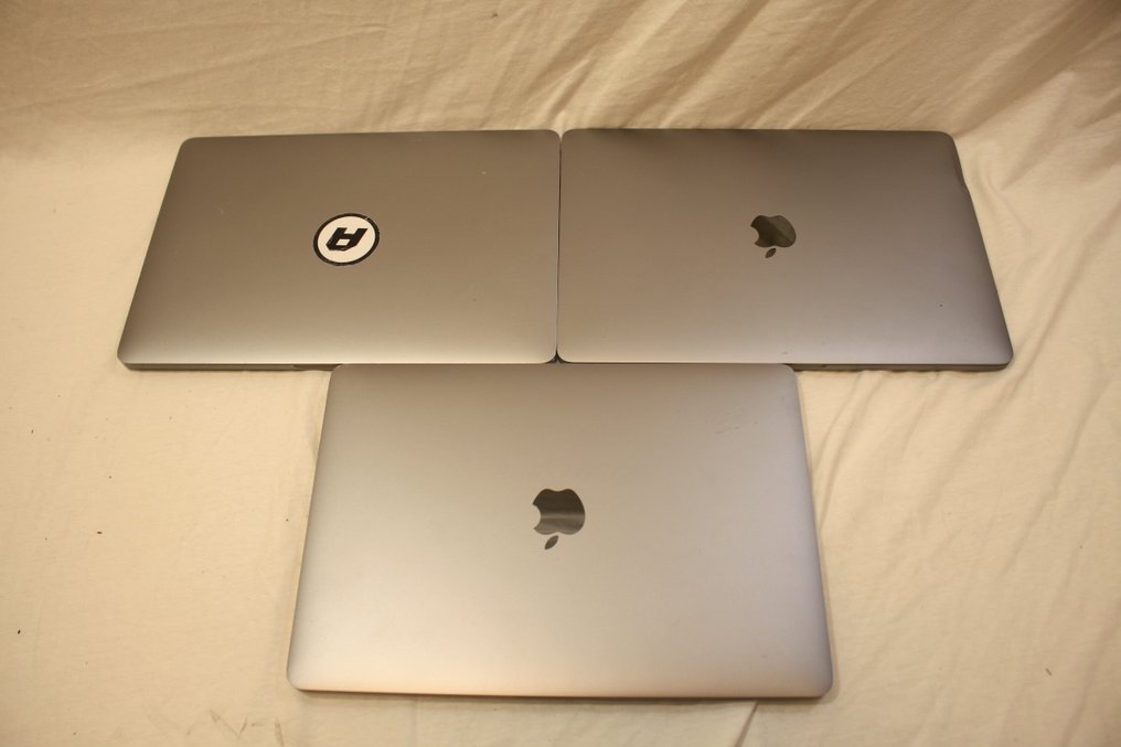 Apple Lot of 3 MacBooks Pro M1 13 inch - 2020 models - Working, with issues - Laptop #1.0