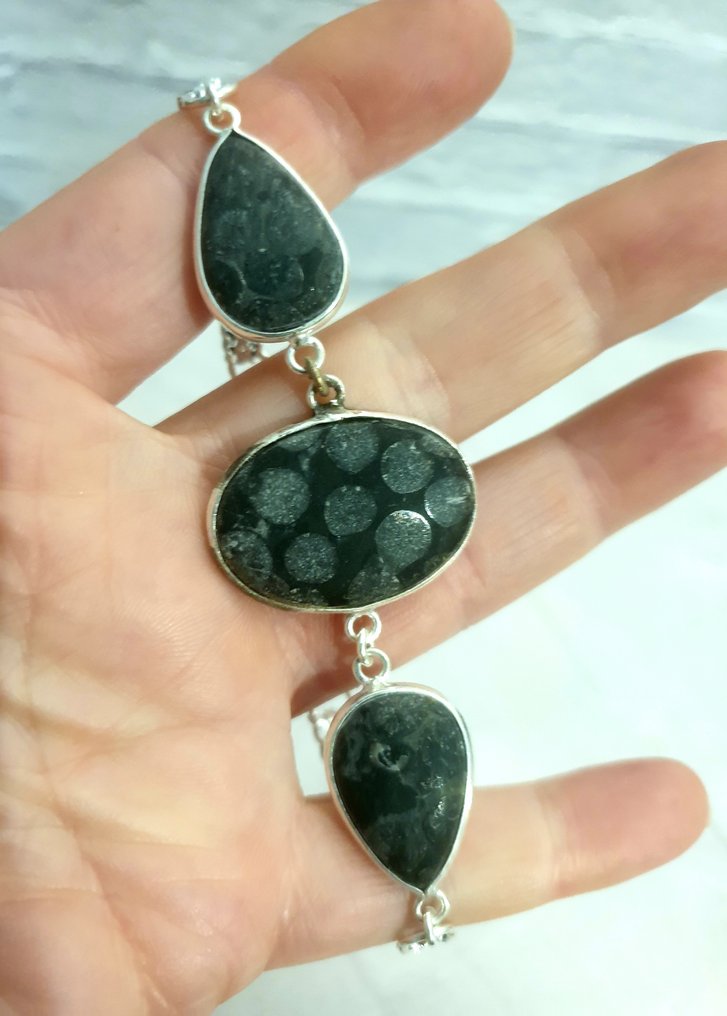 Argent, Pierre de corail fossile noire - Bracelet #1.0