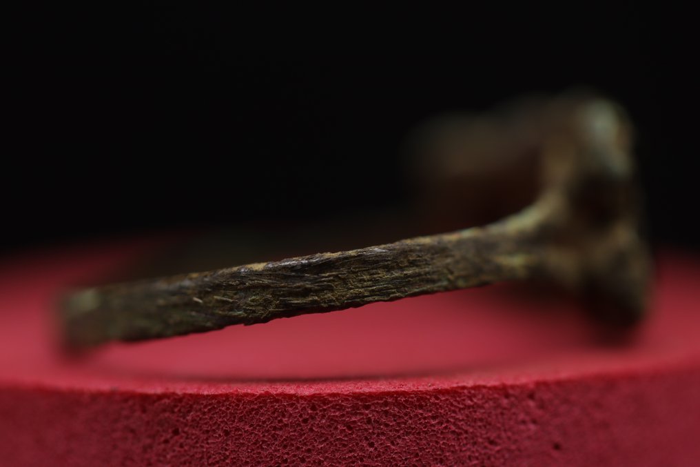 中世纪（哥特式） 青铜红色石头 装饰戒指 - 2.2 cm  (沒有保留價) #1.0