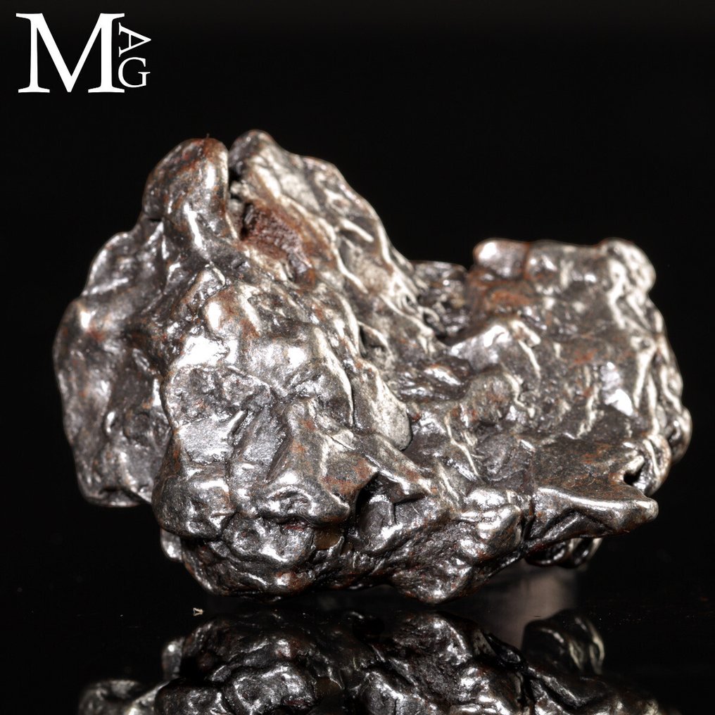 Campo del Cielo - Μετεωρίτης – Σίδερο-Νικέλιο με δομή Widmanstätten. - Ύψος: 34 mm - Πλάτος: 28 mm- 29 g #3.2