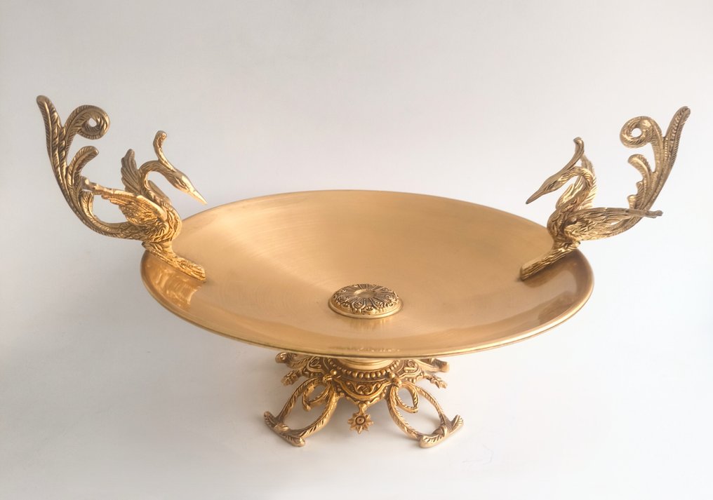 Centrepiece  - Bronze, patinaed brass - Neoclassical #1.0