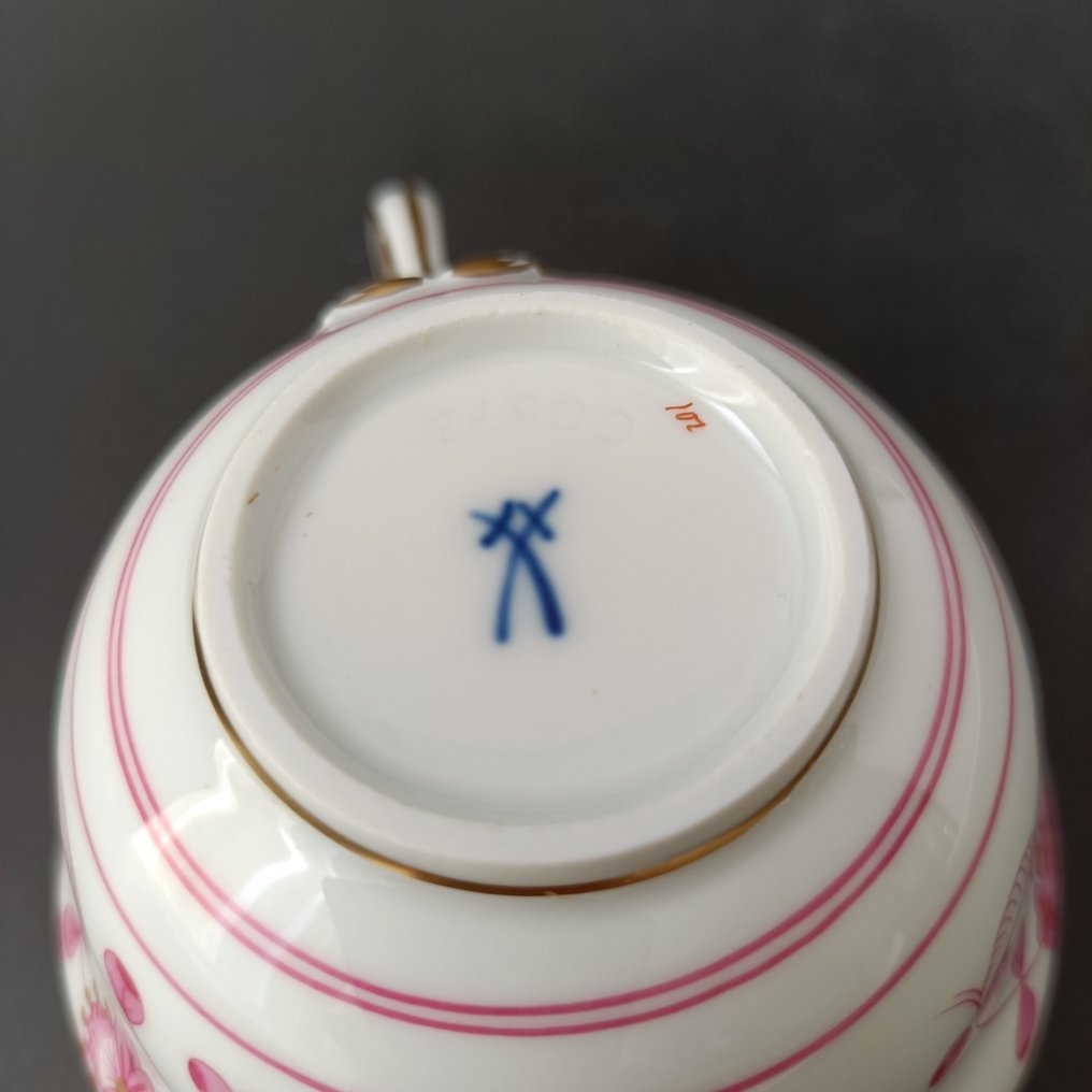 Meissen - Meissen Manufactory - Csésze és csészealj (3) - Floral pattern - Porcelán - kézzel festett rózsaszín virágos #3.2