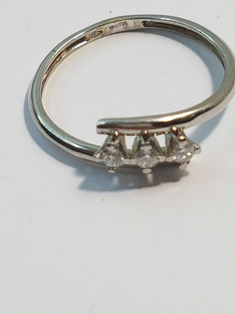 Inel - 18 ct. Aur alb - 0.18ct. tw. Diamant (Natural) #1.0