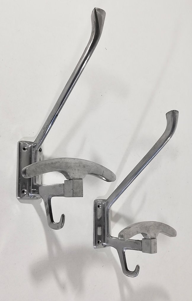 衣帽架 (2) - 工业设计1940年 - 铝 - 菲亚特衣架 #2.1