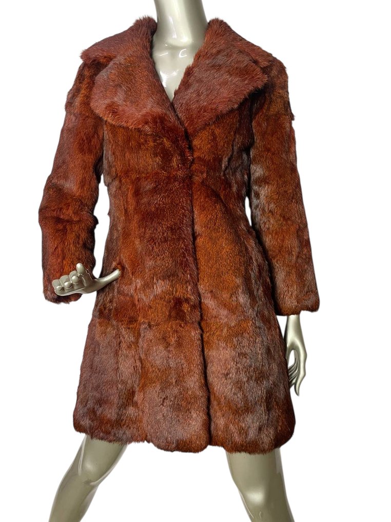 Artisan Furrier - Γούνινο παλτό #2.1