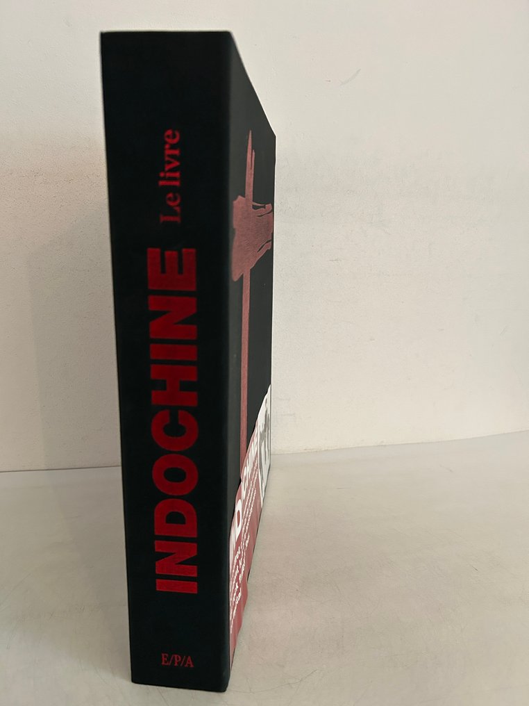 Jean-Eric Perrin - Indochine - Coffret collector - N° 976 / 2000 + Blakstage pass métal du Meteor Tour - 2010 #3.2
