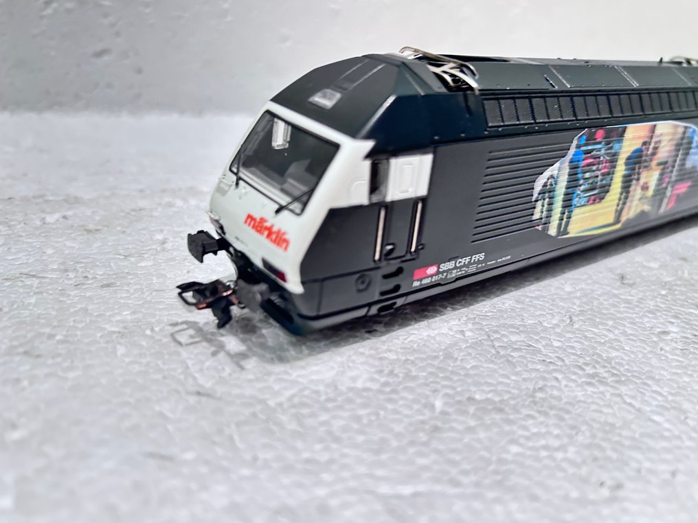 Märklin H0 - 3751 - Elektrische locomotief (1) - Re 460 "Heizer-lok - SBB CFF FFS #1.0
