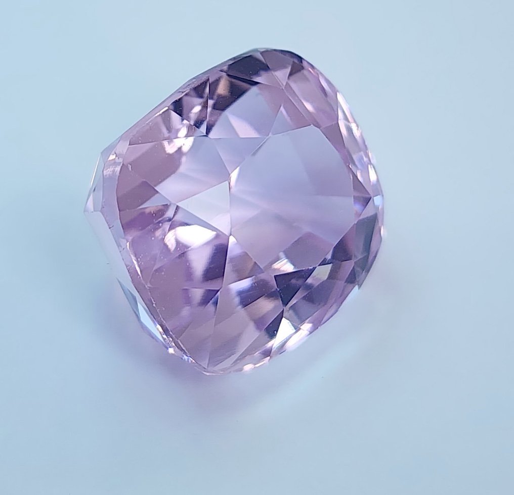 1 pcs  紫色, 粉色 紫锂辉石  - 24.84 ct - 国际宝石研究院（IGI） #2.1