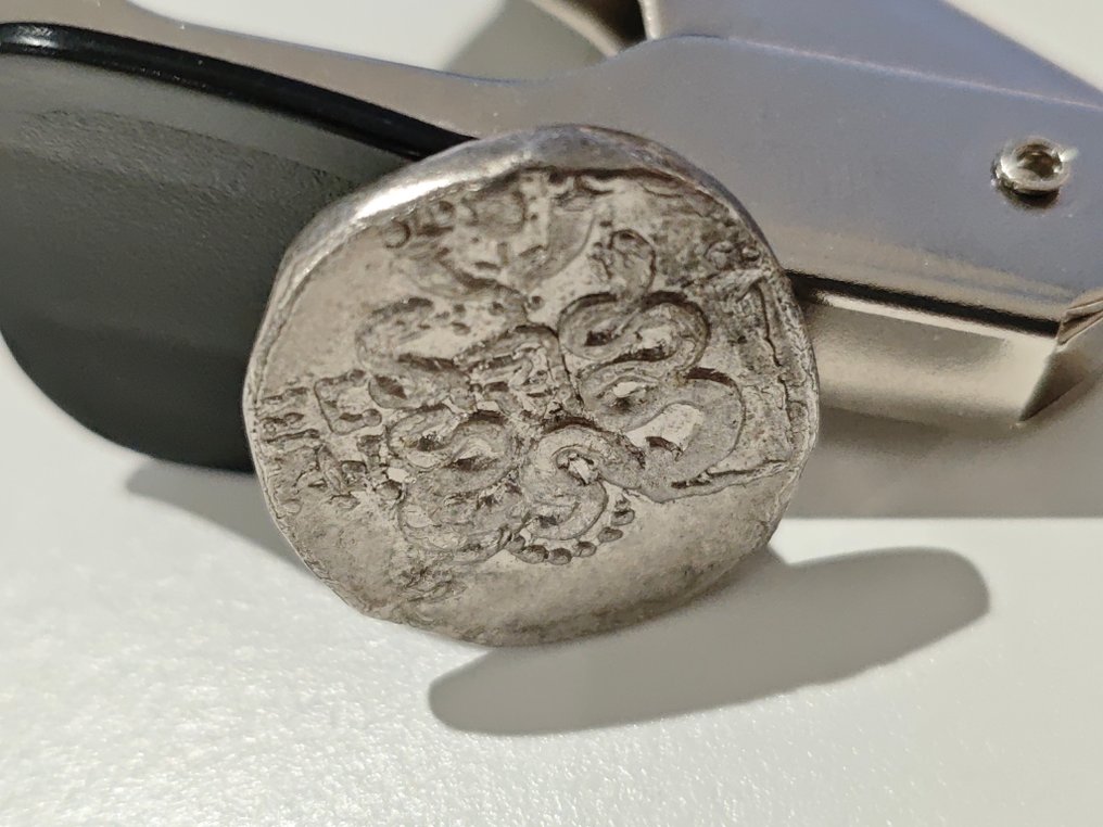 爱奥尼亚， 埃菲索斯 Cistophorus Dated CY 16 (119/8 BC) #2.1