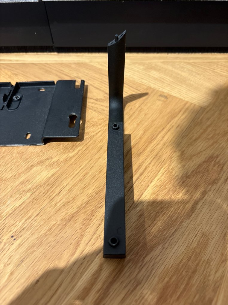 Bang & Olufsen - Suporte de parede para Beocenter 2300 Componente de áudio #1.0