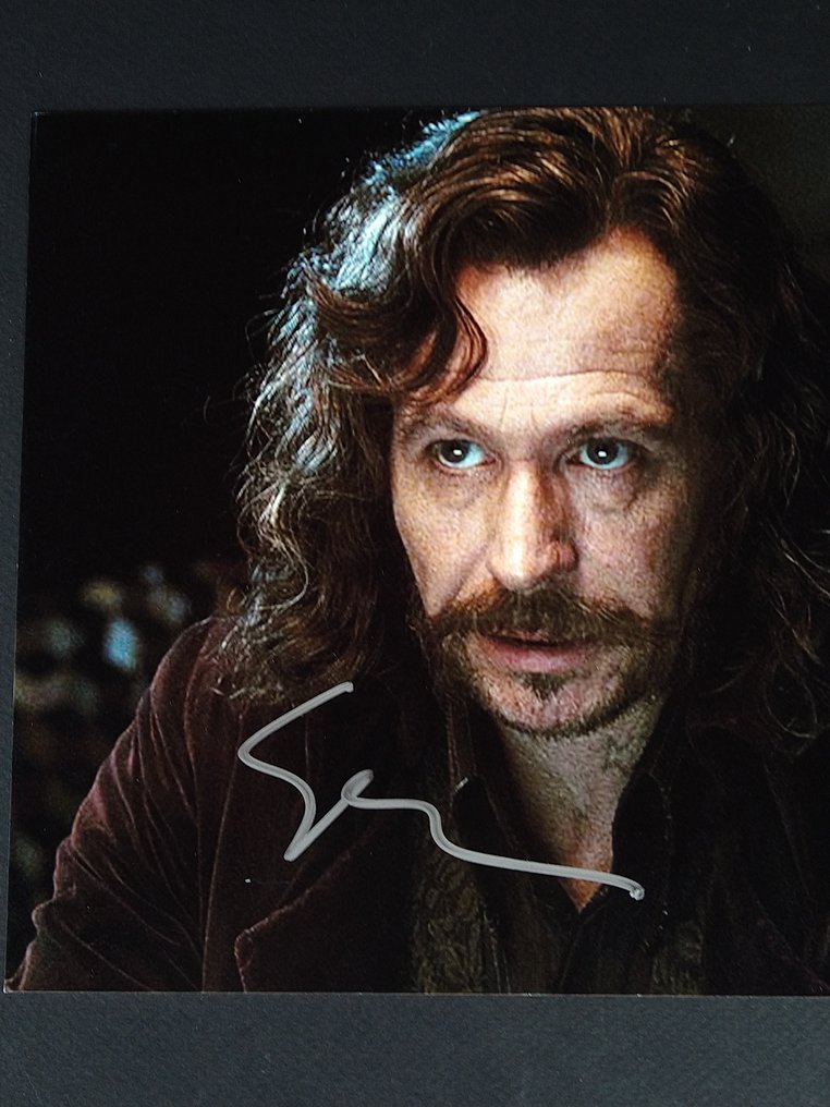 Harry Potter - Signed by Gary Oldman, with Letter of Authenticity - Photo, Autograph #1.0