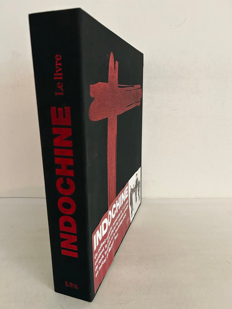 Jean-Eric Perrin - Indochine - Coffret collector - N° 976 / 2000 + Blakstage pass métal du Meteor Tour - 2010 #4.3