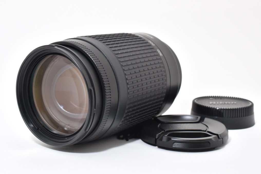 Nikon AF Nikkor 4-5.6/70-300mm G | Objectif à focale variable #1.0