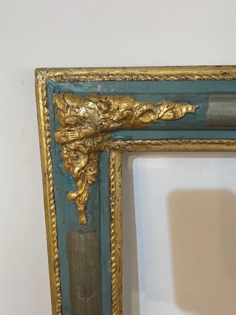Frame  - Wood, Venetian carved and gilded #4.3