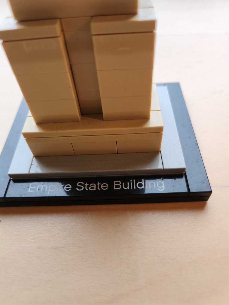 Lego Set - 21002 - Architecture - Empire State Building #2.1