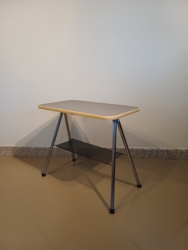 Table - Steel - vintage side table #1.0