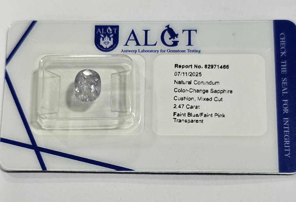 No reserve price Blue Sapphire  - 2.47 ct - Antwerp Laboratory for Gemstone Testing (ALGT) - BURMA COLORCHANGE NO HEAT #1.0