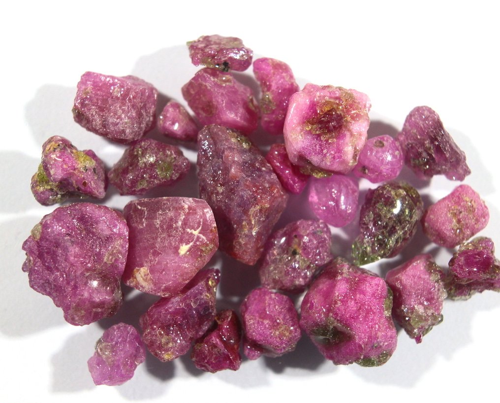 62.70 carats rough ruby Tanzania Specimen- 12.54 g #1.0