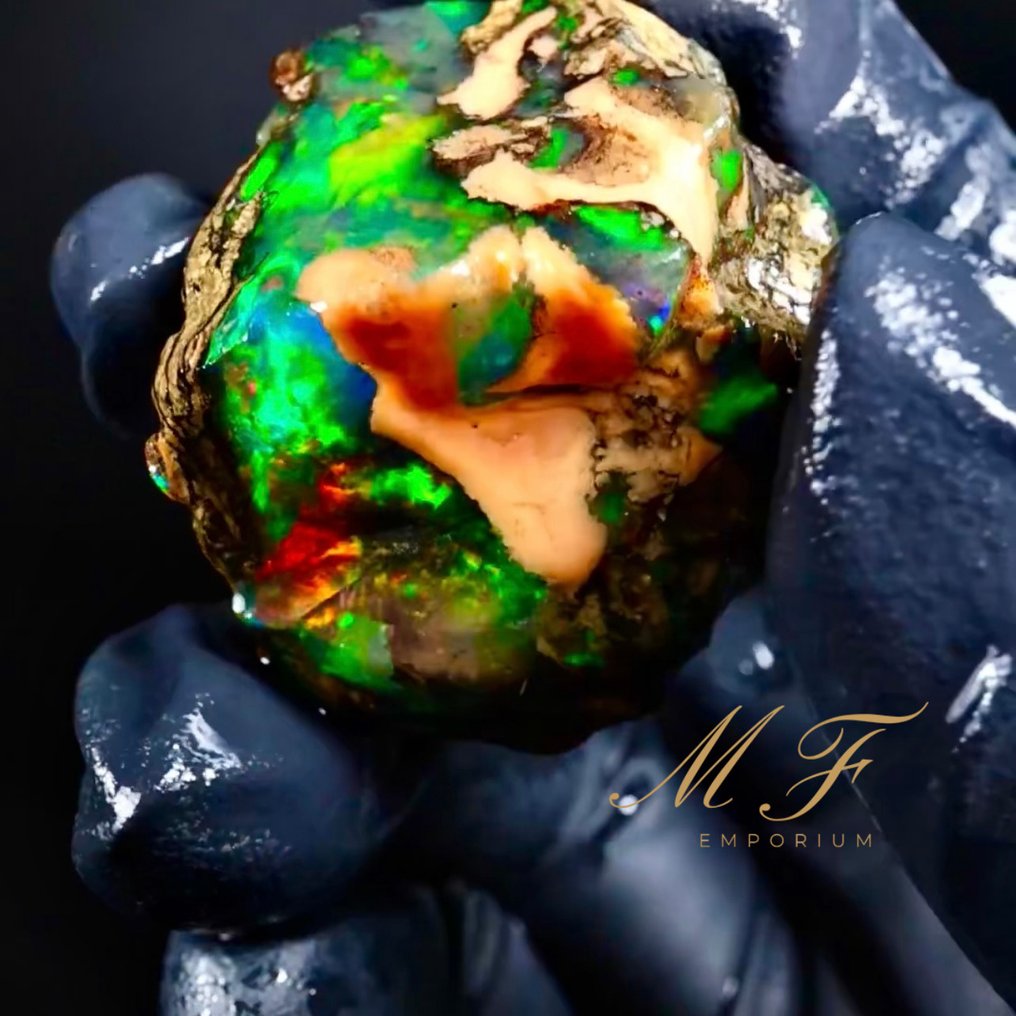 尊享 - 78克拉 - 天然水晶欧泊 AAA+++ - 未处理 高品质水晶欧泊 - 高度: 35 mm - 闊度: 30 mm- 15.5 g - (1) #1.0