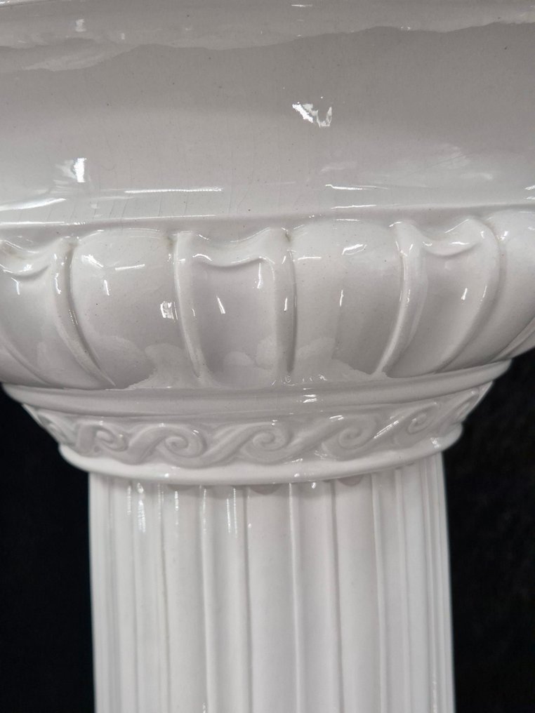 Carpiè Nove Bassano - Stand - Ceramic - Pair of classicist columns – glazed with ceramic, signed. #4.3