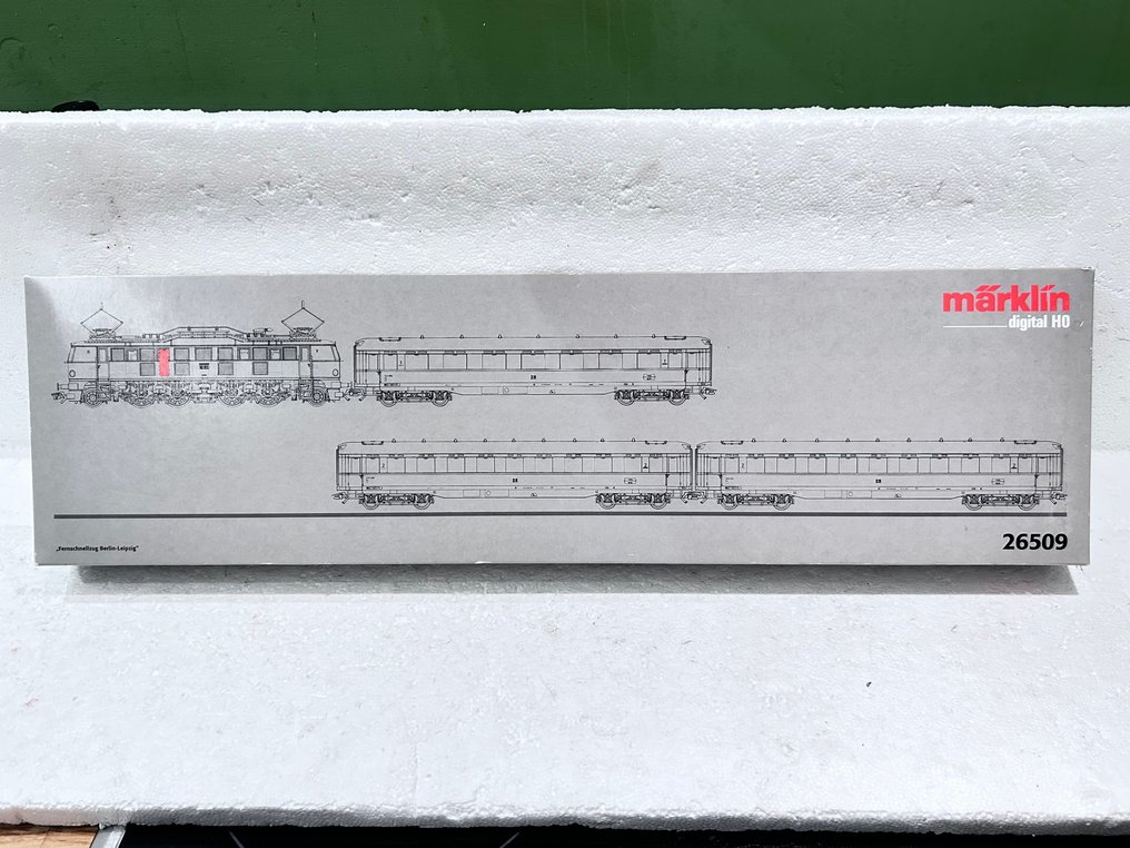 Märklin H0轨 - 26509/43208 - 火车组 (2) - 6-德里格高速列车 柏林-莱比锡 - DR (DRB) #1.0