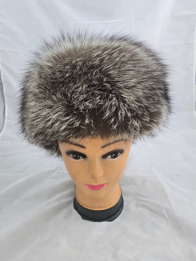 Saga Furs - Sombrero - Zorro #1.0