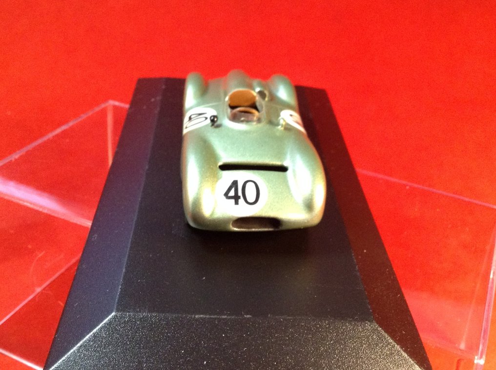 Circuit Series - made in England 1:43 - Modelracerbil - Cooperl Bristol T40 Streamlined British GP 1955 Silverstone #40 Jack Brabham - Professionelt bygget - god kvalitet - meget sjældent i dag. #4.3