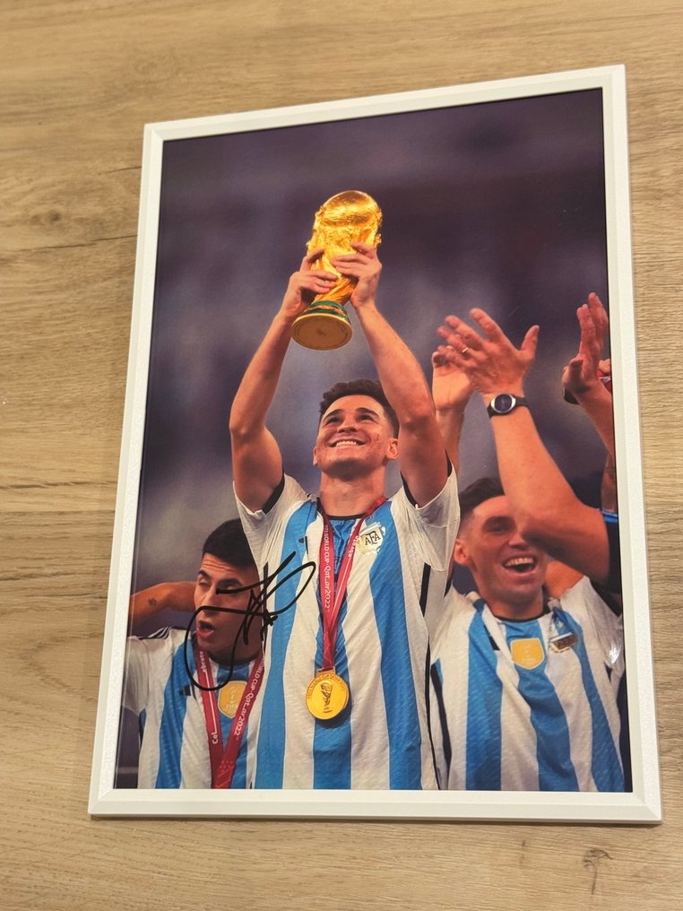 Argentina - 世界足球锦标赛 - Julián Álvarez - 框架, 照片 #1.0