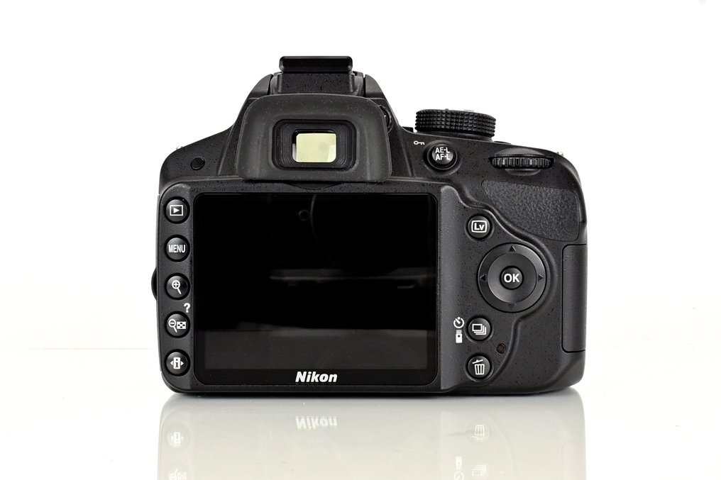 Nikon D3200 + Nikon 18-55mm VR Digital reflex camera (DSLR) #3.2