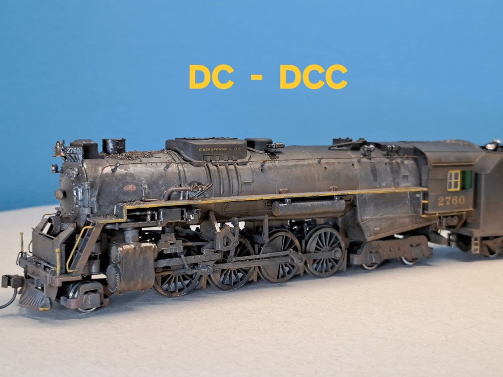 Bachmann H0 - Model train (1) - DCC - Exclusive Weathering - Chesapeake and Ohio #2.1
