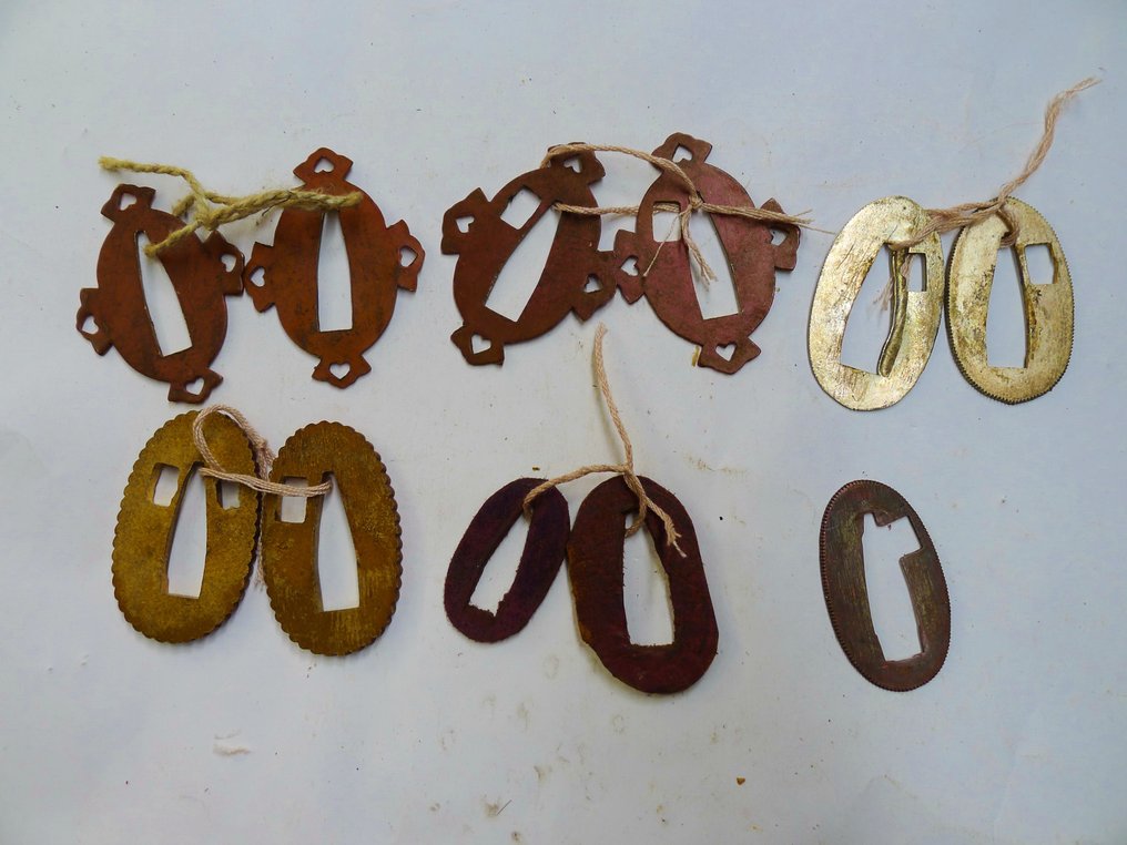 11把军用刀，刀剑、脇差、短刀 - 日本 - 20世纪 #1.0