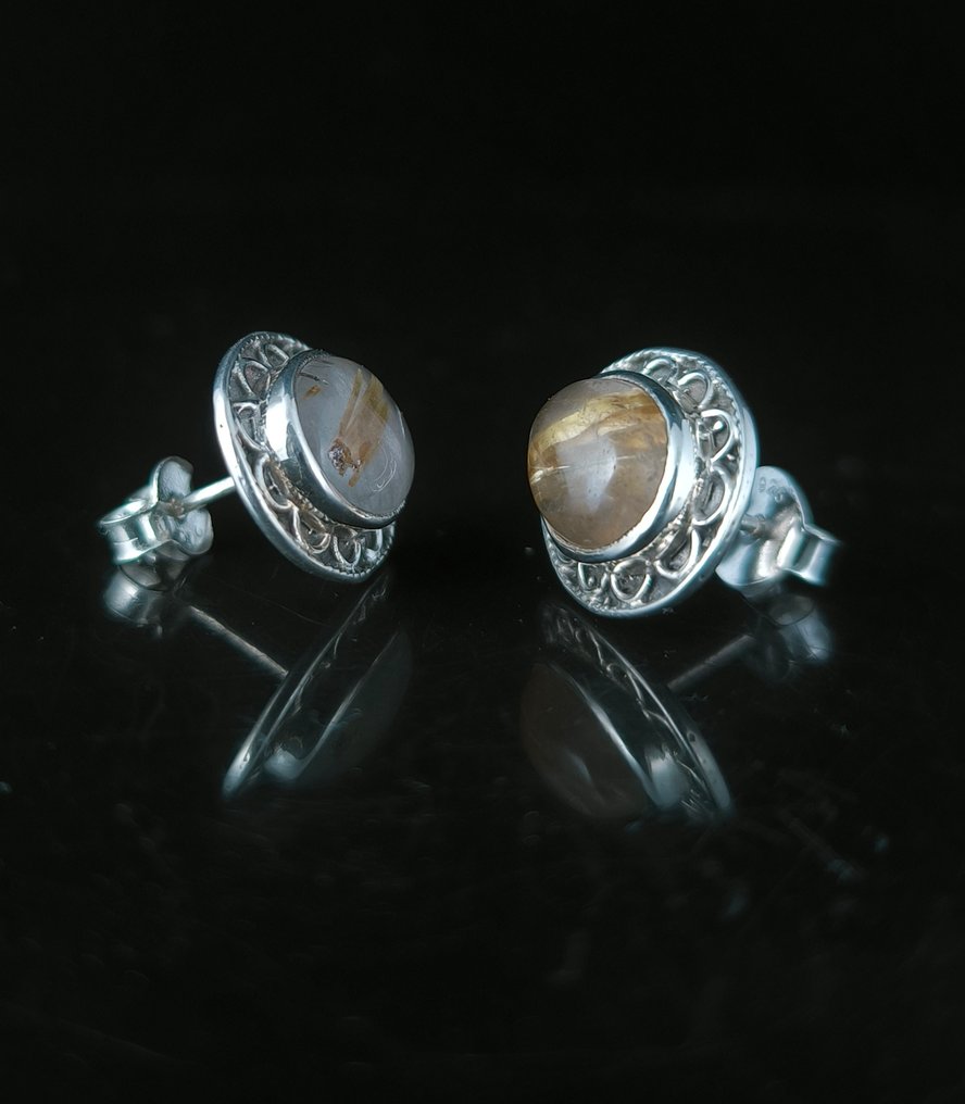 针铁矿石英 凸圓形 - 高度: 15 mm - 闊度: 13 mm- 3.81 g - (2) #2.1