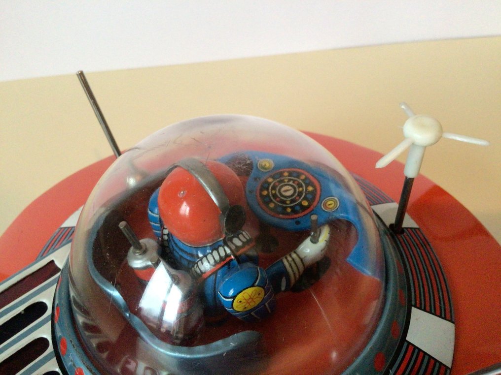 KO - Τσίγκινο παιχνίδι - Flying Saucer With Space Pilot In Replacement Box - 1950-1960 - Ιαπωνία #4.3