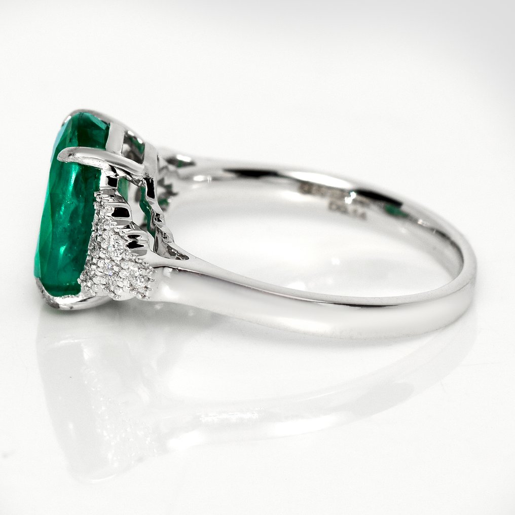 Fără preț de rezervă - Inel - 14 ct. Aur alb, IGI 2,77 ct ZAMBIA Verde Intens -  2.91ct. tw. Smarald - Diamant #3.2