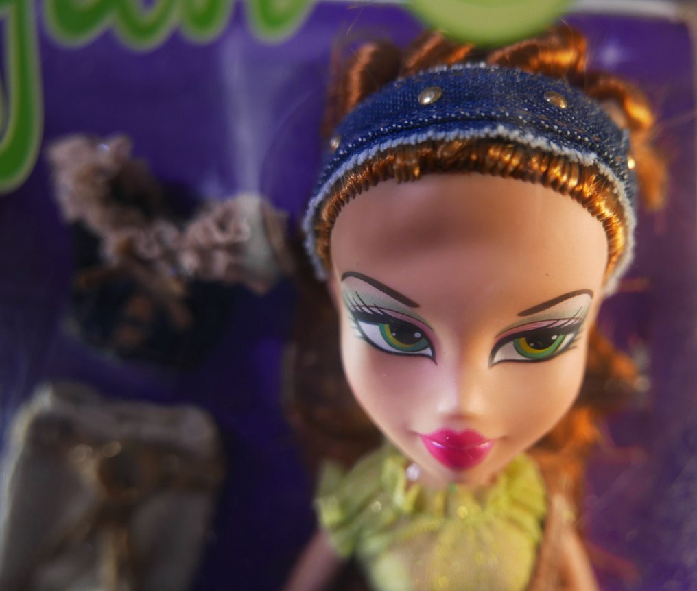 Bratz  - Κούκλα Barbie Meygan- Collection STRUT IT - Bratz premières éditions 2003 - MINT #2.1