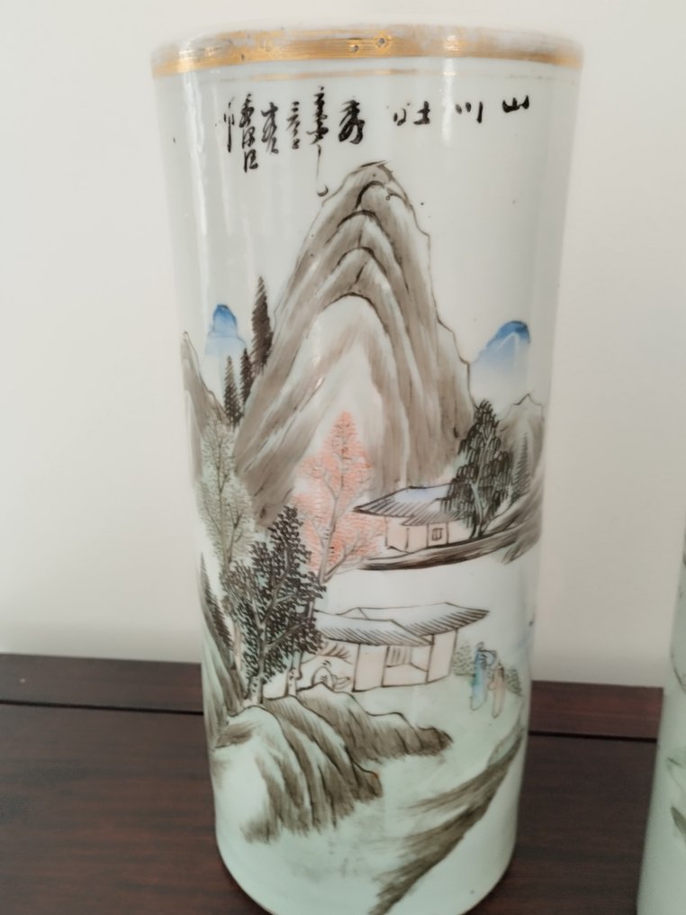 两个门帽子 - 瓷器 - 中國 - 共和時期（1912-1949） #1.0