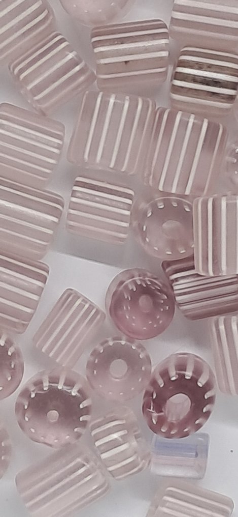 Perle cristallo con righe bianche  (Senza prezzo di riserva) #1.0